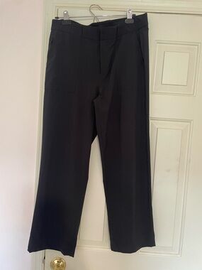 Athleta wide leg travel crop pants in featherweight stretch.